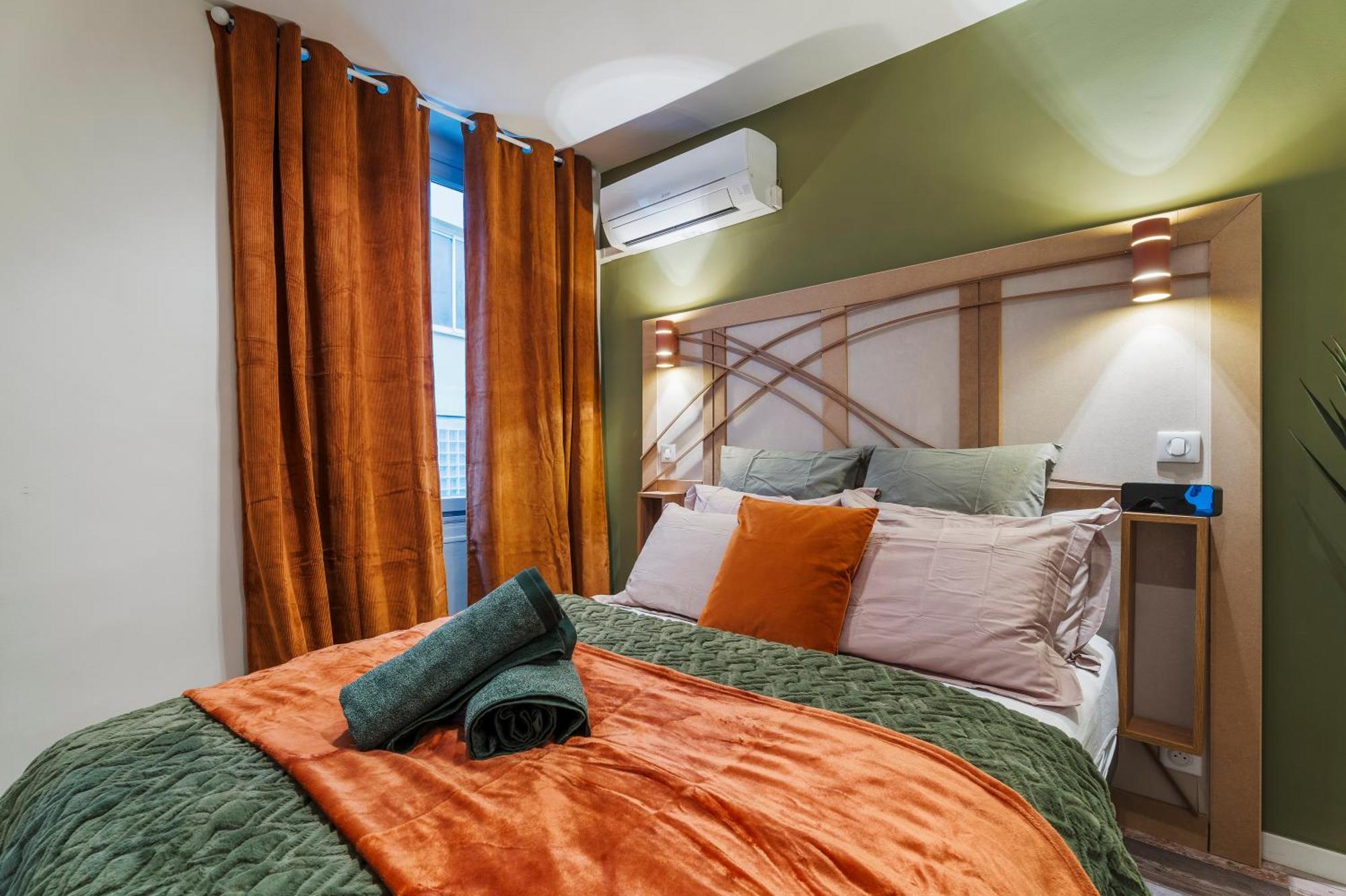Renting - 9b Massena - Chic Escape In The Heart Of Comfort & Charm ! Appartement